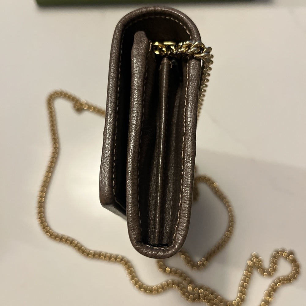 Gucci Beige and Brown Crossbody with Gold Chain. Excellent condition. - Picture 3 of 9